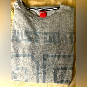 Nike Half Sleeve Tee